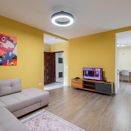 Aparthotel Eda Durrës Esterno foto