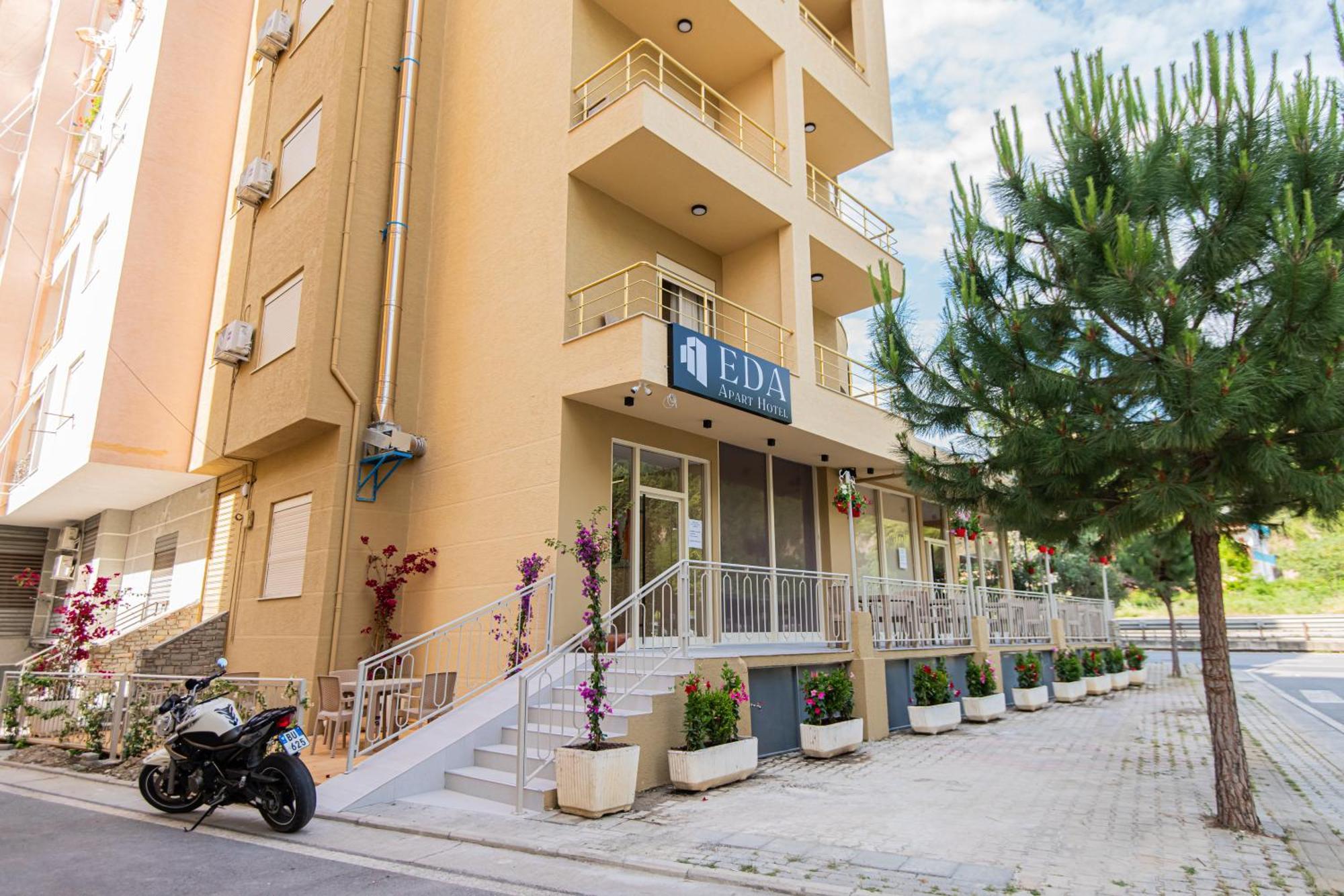 Aparthotel Eda Durrës Esterno foto