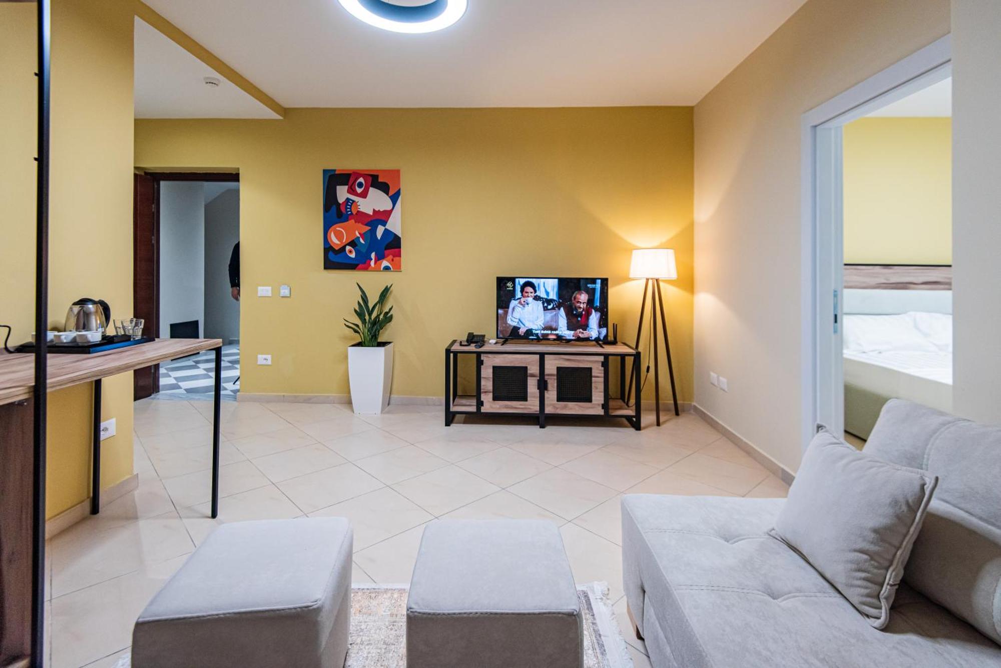 Aparthotel Eda Durrës Esterno foto